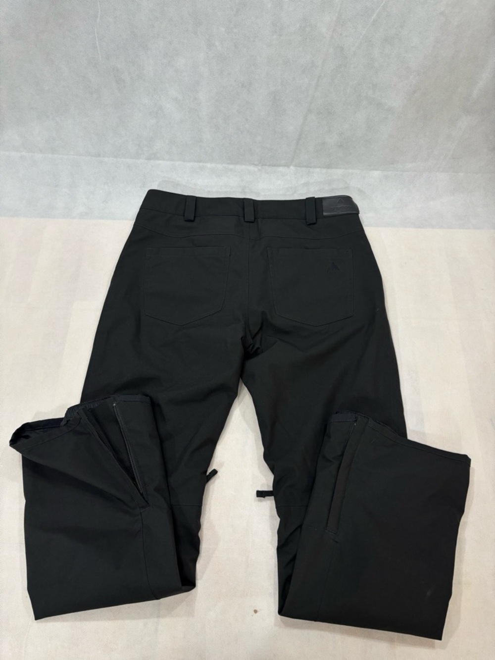 Burton Snow Pants Men’s L Black Living Lining Ski Waterproof Zip Legs